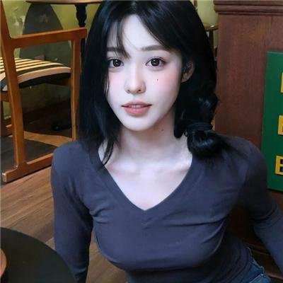 黄阿丽：小眼镜蛇